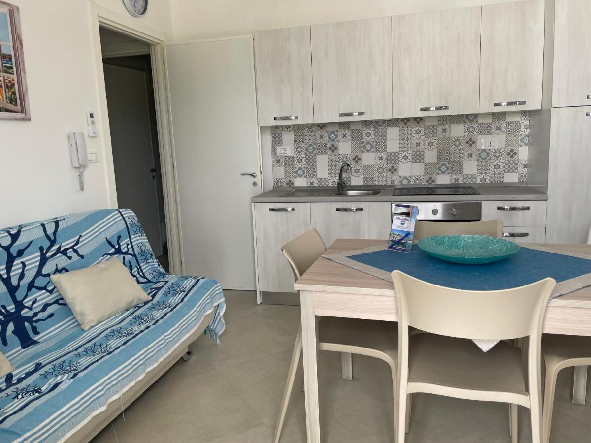 Vila Casa Sole Marina Di Pescoluse Exteriér fotografie